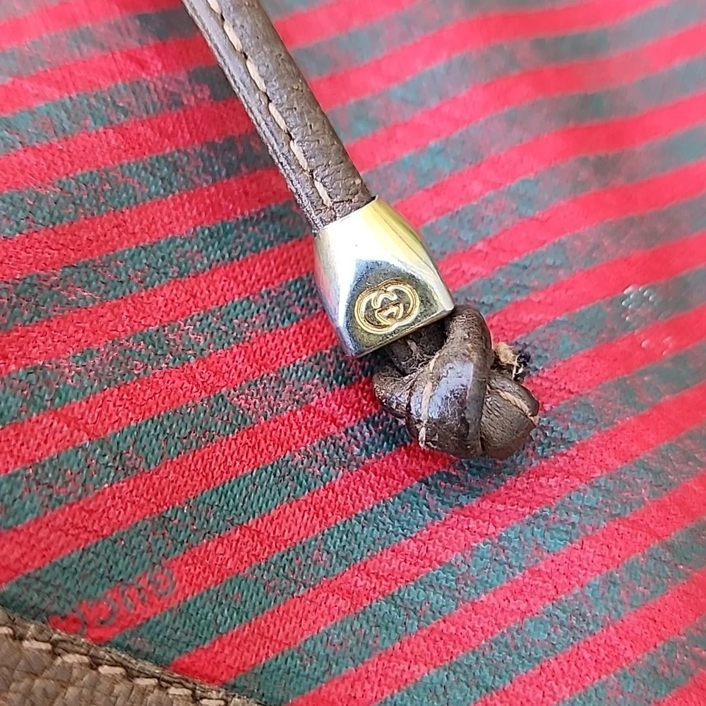 Gucci Red and Green Striped Vintage Women's Bucket Bag - Picture 6 of 16